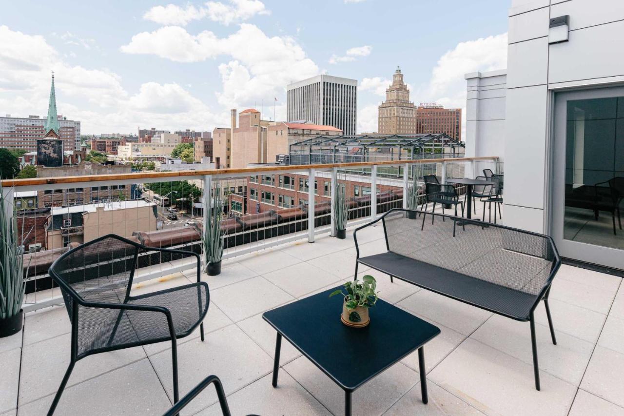 Kislak 402 Spacious 1Br Retreat Above The City Newark Bagian luar foto